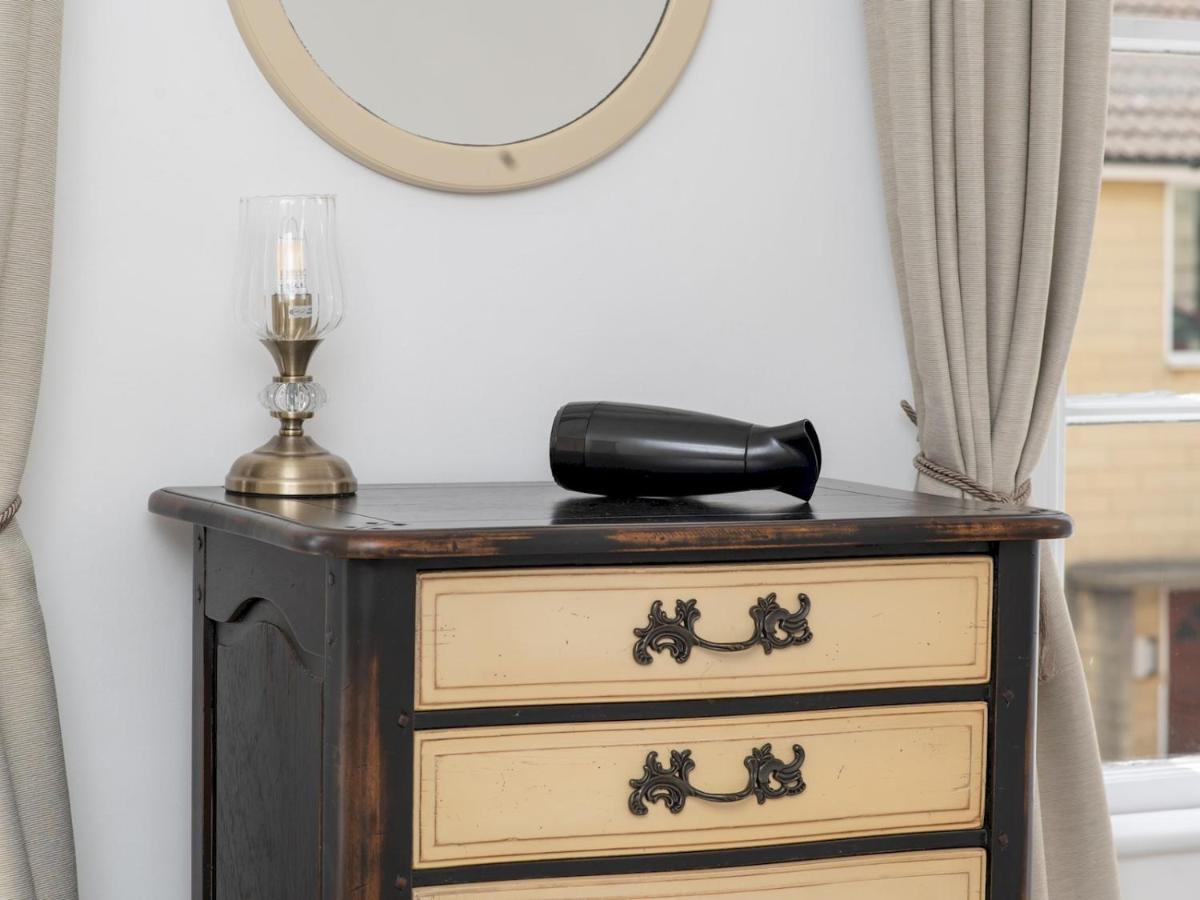 Pass The Keys Stylish 2 Bed Central Bath Apartment With Parking מראה חיצוני תמונה