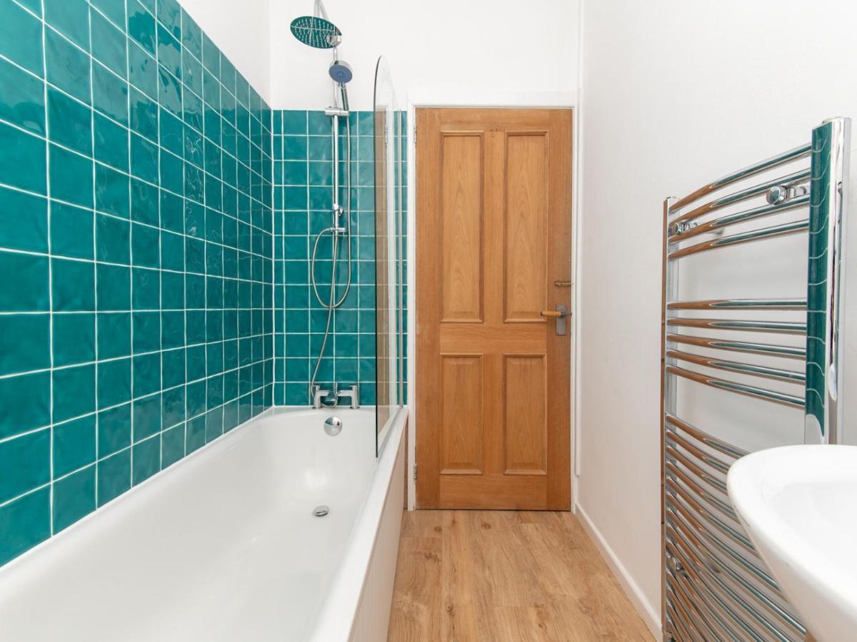 Pass The Keys Stylish 2 Bed Central Bath Apartment With Parking מראה חיצוני תמונה