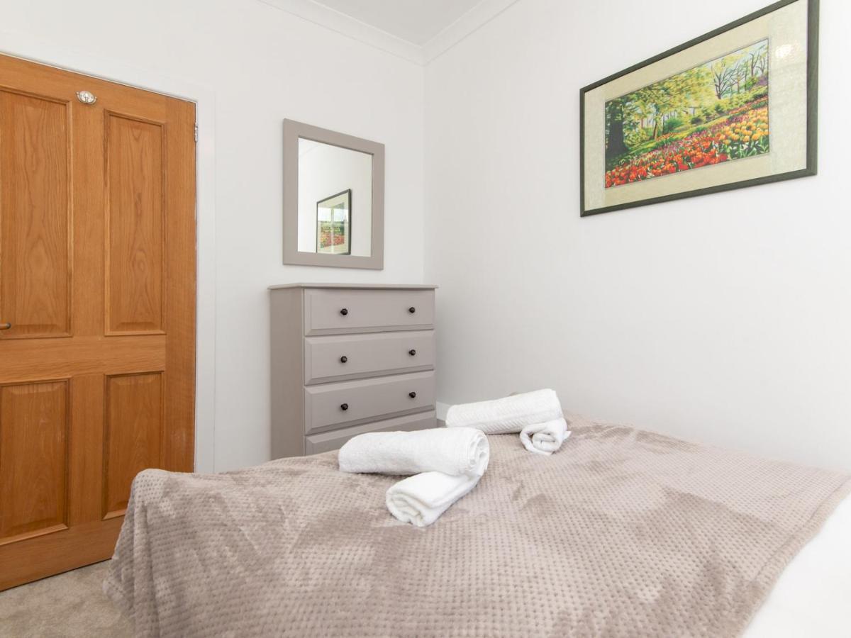 Pass The Keys Stylish 2 Bed Central Bath Apartment With Parking מראה חיצוני תמונה